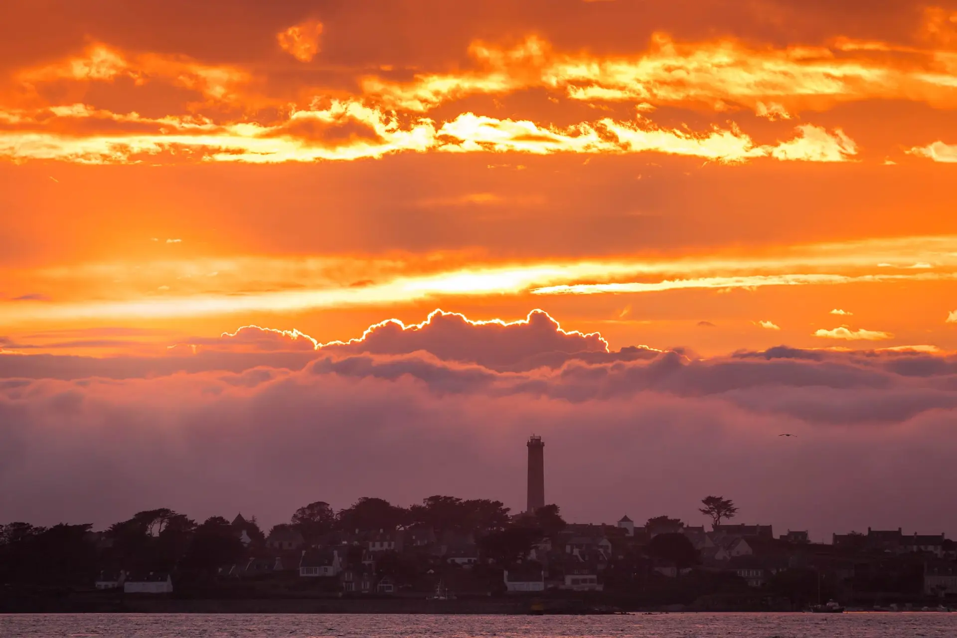 Le ciel de feu a l'Ile de Batz